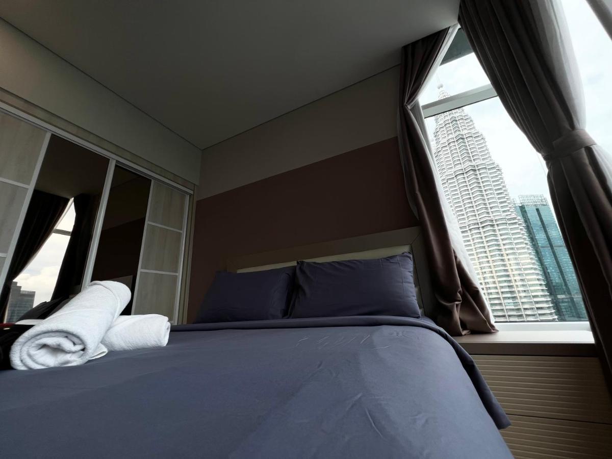 Sky Suites Klcc By Pnut Kuala Lumpur Exterior foto
